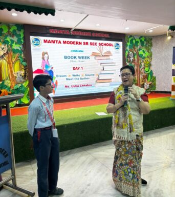 WhatsApp Image 2025-11-12 at 11.41.39 AM Author Talk at Mamta Modern Senior Secondary School, Vikaspuri