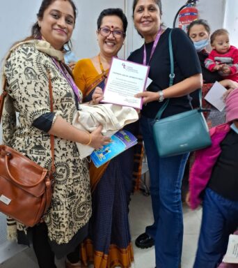 WhatsApp Image 2025-11-18 at 6.36.54 AM Storytelling and Book distribution at Cancer Hospitals