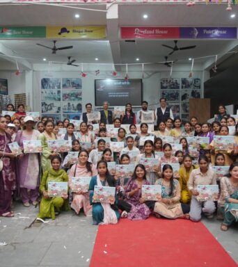 Heritage based workshop for teachers at Agra